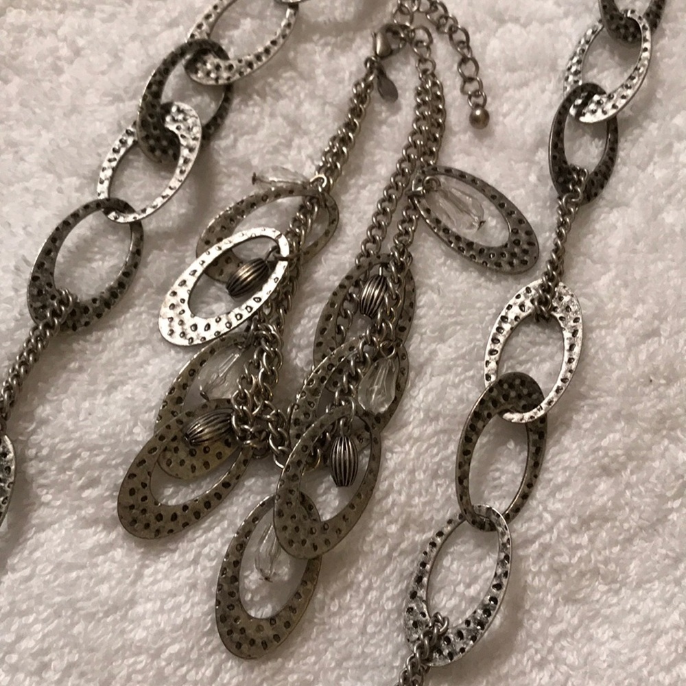 PREMIER DESIGNS long necklace and bracelet